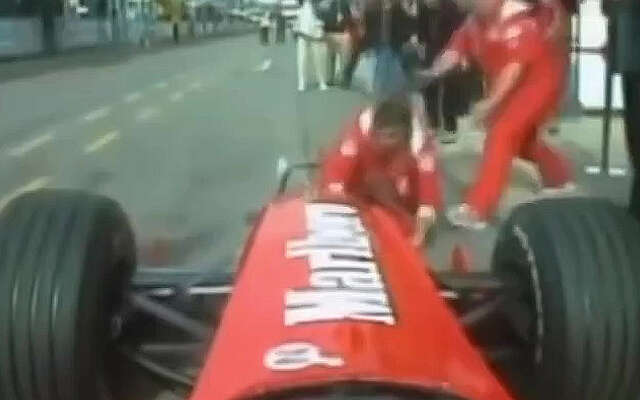 Die keer dat Michael Schumacher een lid van de pitcrew aanreed