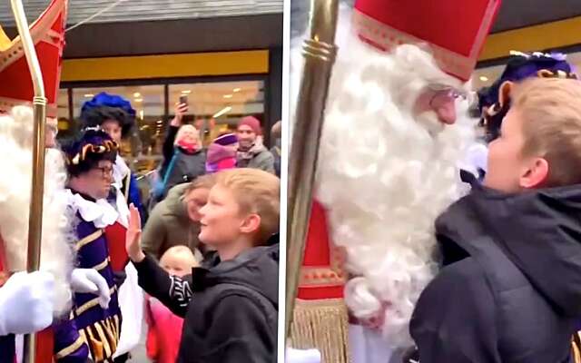 Sinterklaas in Zwolle laat zich niet tegenhouden door een brutaal mannetje