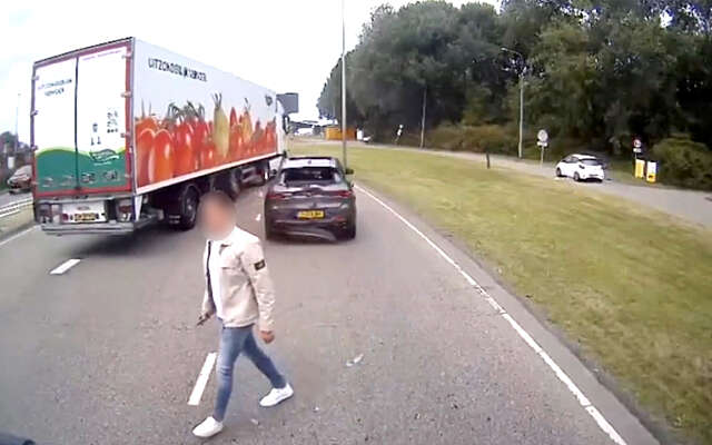 Man kan z'n Alfa Romeo afschrijven na brake checken van vrachtwagenchauffeur