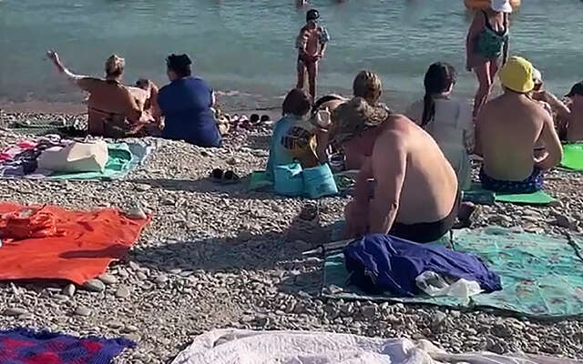 Tegelzetter geniet van zijn vakantie