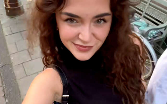 Hoe oud denk jij dat de 40 jaar oudere vriend van Giulia is geworden?