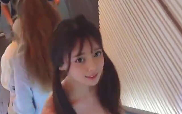 Van traplopen krijg ze het pas warm!