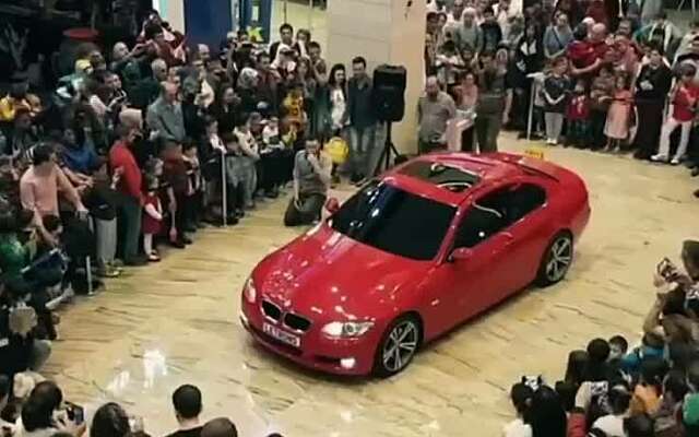 Turken maken real-life Transformer van BMW